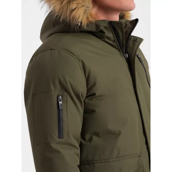  Férfi téli kabát OMBRE OM-JALJ-0148 SÖTÉT OLAJBOGYÓ ZÖLD 