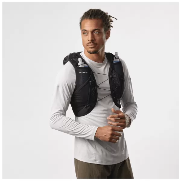  Férfi hátizsák SALOMON ACTIVE SKIN 12 SET LC2177400 FEKETE/FÉM 