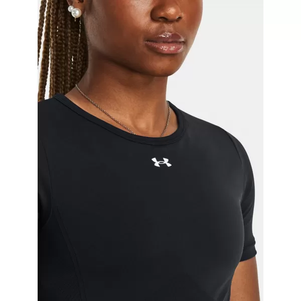  Női póló UNDER ARMOUR TRAIN SEAMLESS SS 1379149-001 FEKETE 