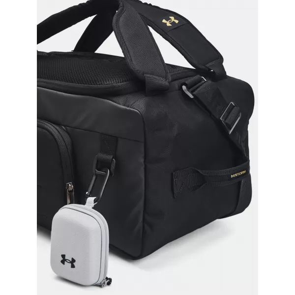  Táska UNDER ARMOUR CONTAIN DUO SM BP DUFFLE 1381920-001 FEKETE 