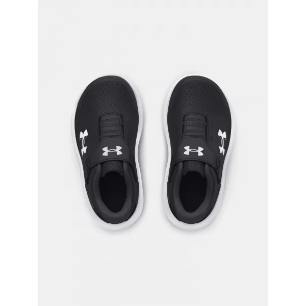  Fiú cipők UNDER ARMOUR BINF SURGE 4 AC 3027105-001 FEKETE 