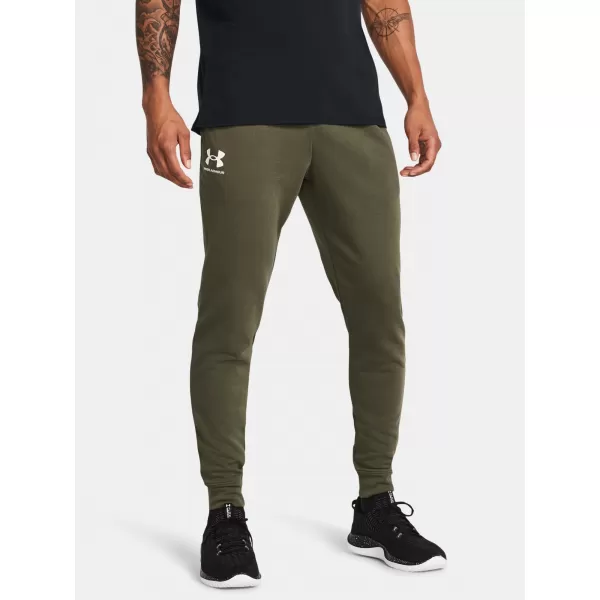  Férfi melegítőnadrág UNDER ARMOUR RIVAL TERRY JOGGER 1380843-390 ZÖLD 