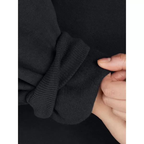  Női pulóver UNDER ARMOUR RIVAL FLEECE OS CREW FEKETE 
