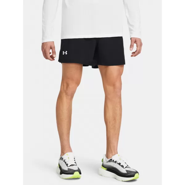  Férfi rövidnadrág UNDER ARMOUR LAUNCH 5 SHORTS 1382617-001 FEKETE 