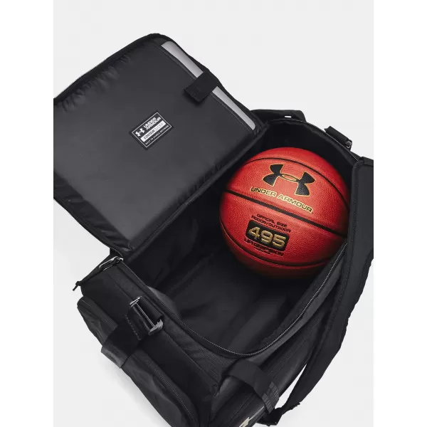  Táska UNDER ARMOUR CONTAIN DUO SM BP DUFFLE 1381920-001 FEKETE 