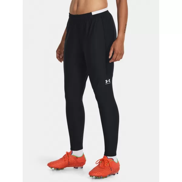  Női sportnadrág UNDER ARMOUR WS CHALLENGER PRO PANT 1380509-001 FEKETE 