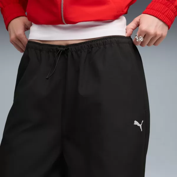  Hölgyek nadrágja PUMA WARDROBE ESS PARACHUTE WOVEN PANTS OP 632044-01 FEKETE 