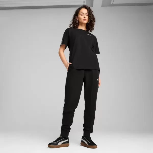  Ing PUMA ESS TAPE RELAXED TEE 685009-01 FEKETE 